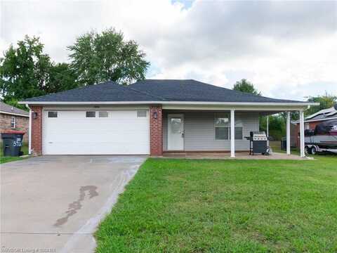 3906 Vinsett LN, Van Buren, AR 72956