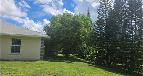 2381 White Boulevard unit: 0, Naples, FL 34117