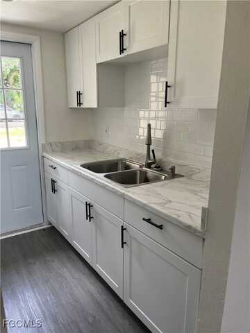721 Burdick Avenue, Fort Myers, FL 33905