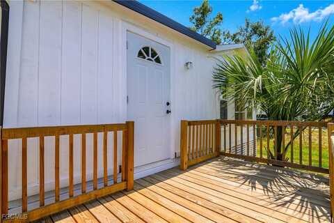 5675 Pine Island Road NW, Bokeelia, FL 33922