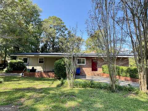 572 Pierce, Macon, GA 31204