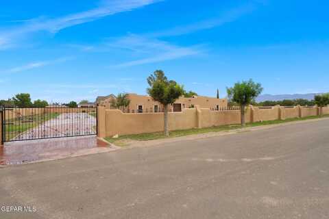 1067 GARDNER Road, El Paso, TX 79932