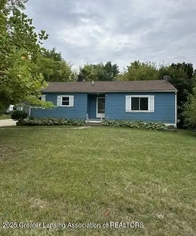 2411 Bliesener Street, Lansing, MI 48911