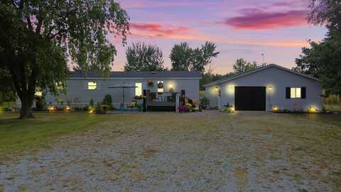 15811 County Rd West 200 N, Medaryville, IN 47957