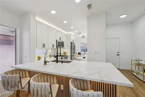 500 Edgefield Ridge Place, Henderson, NV 89012