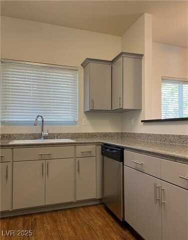 5250 S Rainbow Boulevard, Las Vegas, NV 89118