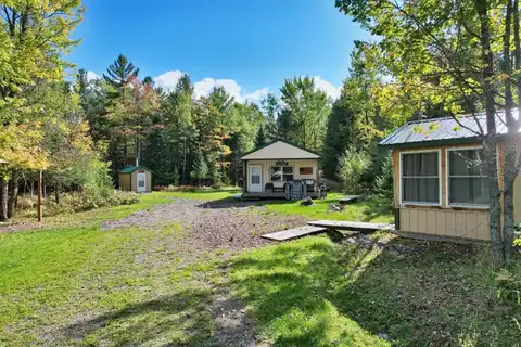 11840 TEAL RD, Trout Creek, MI 49967