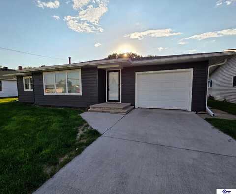 1121 11th Street, Henderson, NE 68371