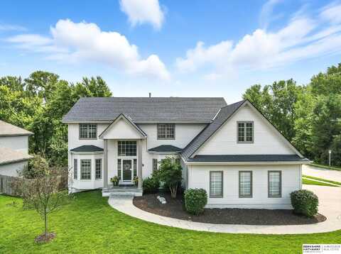 17637 Monroe Street, Omaha, NE 68135