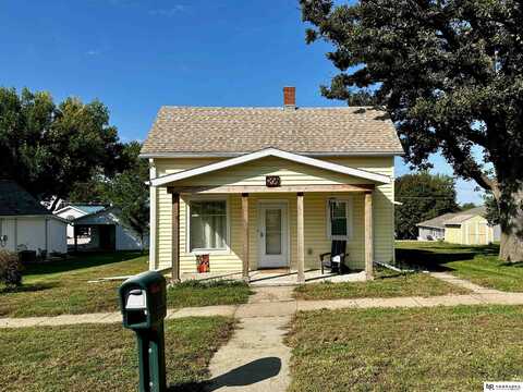 208 N Davis Avenue, Oakland, NE 68045