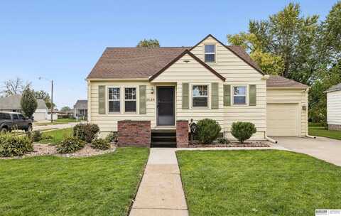 1429 E 2nd Street, Fremont, NE 68025