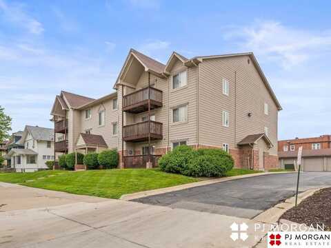 5016 California Street, Omaha, NE 68132