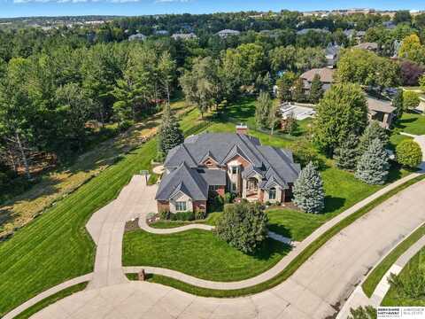 17070 Pasadena Court, Omaha, NE 68130