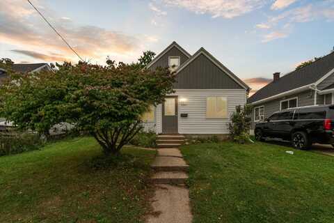 2107 Huizen Avenue SW, Wyoming, MI 49509