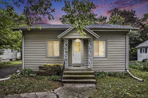 2215 Brook Drive, Kalamazoo, MI 49048