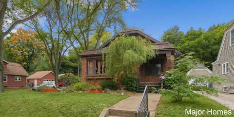 819 Van Buren Avenue NW, Grand Rapids, MI 49504