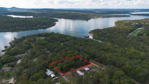 000 Whittaker Lane, Lampe, MO 65681