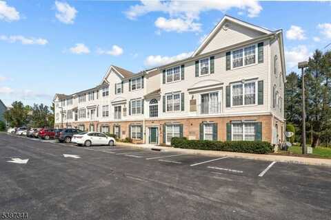 134 Limerick Ln, Lopatcong Twp., NJ 08865