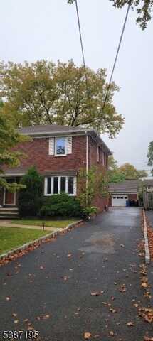 520 Hunter Ave, Scotch Plains, NJ 07076