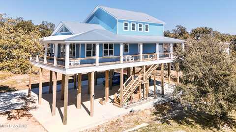 107 Douglas Ave., Long Beach, MS 39560