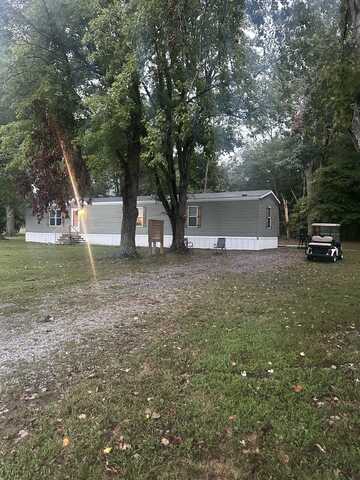 173 Green Rd, Providence, KY 42450
