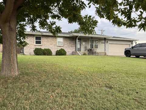 363 W 13th, Russell, KS 67665