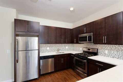 186 BROADWAY, Bayonne, NJ 07002