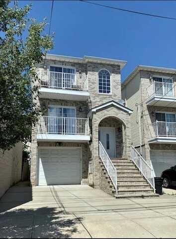 45 EVERGREEN ST, Bayonne, NJ 07002