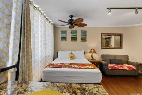 134 Kapahulu Avenue, Honolulu, HI 96815