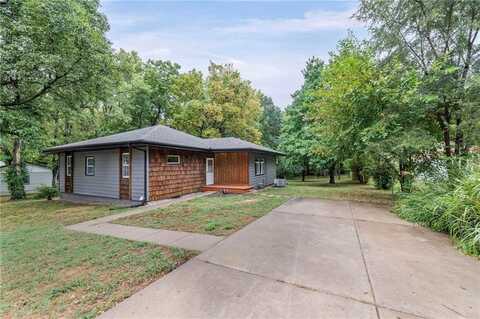 116 N Emerson Avenue, Claycomo, MO 64119
