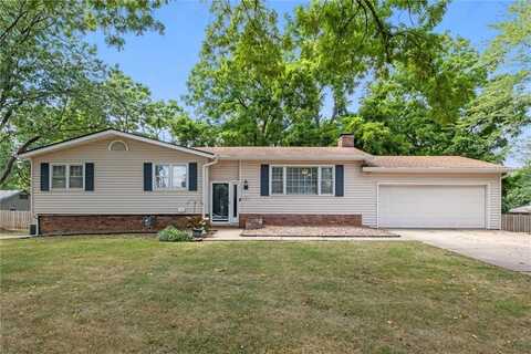 1009 N Walker Lane, Olathe, KS 66061