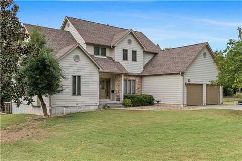 811 Timberbrook Drive, Nevada, MO 64772