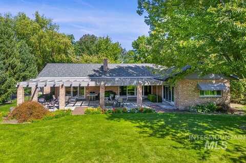 4431 W Hillcrest Dr, Boise, ID 83705
