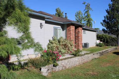2120 W Pine Ave., Meridian, ID 83642
