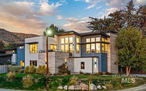 5120 W Hill Rd, Boise, ID 83703
