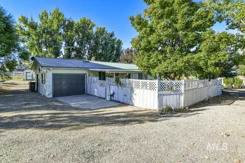 167 S Plaza Rd, Emmett, ID 83617