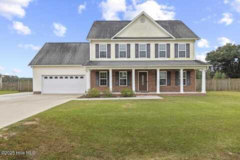 102 Farmington Drive, Richlands, NC 28574