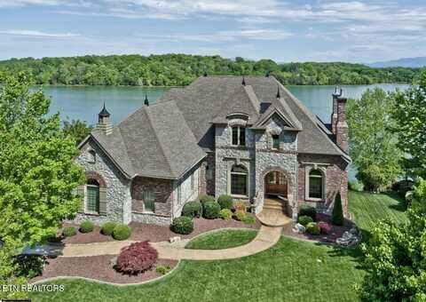 195 Rock Point Drive, Vonore, TN 37885