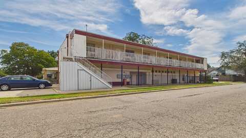 2123 15th Street, Lubbock, TX 79401