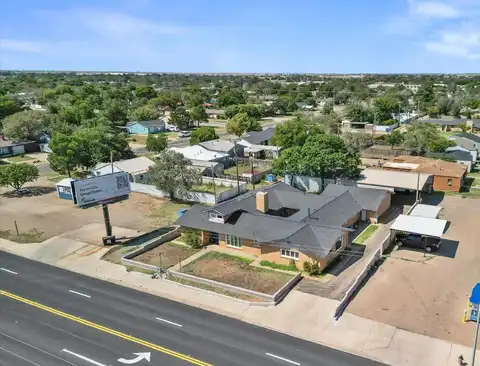 1004 College Avenue, Levelland, TX 79336