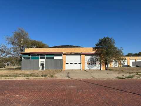 614 Main, Ralls, TX 79357