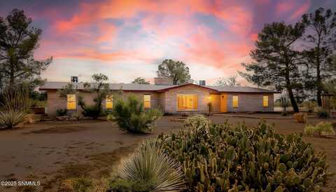 5750 Shadow Hills Road, Las Cruces, NM 88012