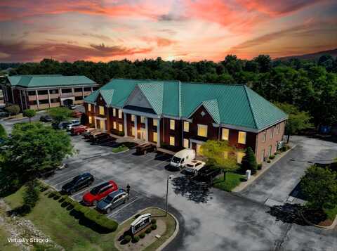 406 Blankenbaker Parkway unit: H1, Louisville, KY 40243