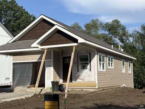 1228 Walnut Street, Eudora, KS 66025