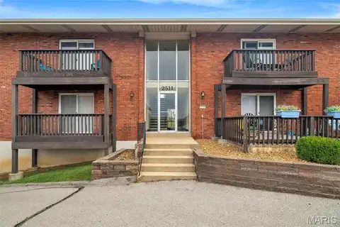 2511 Senator Court, Saint Louis, MO 63125
