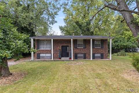 9823 Ventura Drive, Riverview, MO 63136