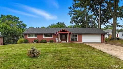 5445 Mild Drive, Saint Louis, MO 63129