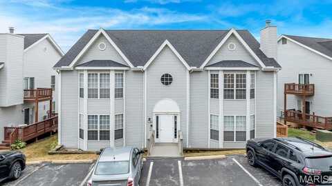 1716 Whispering Creek Drive, Ballwin, MO 63021