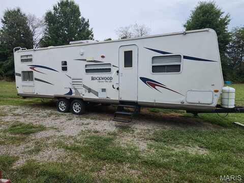 30 Leo Lane, Perry, MO 63462
