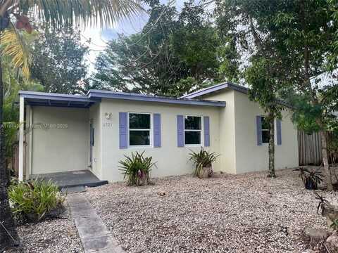 6521 SW 63rd Ct, South Miami, FL 33143